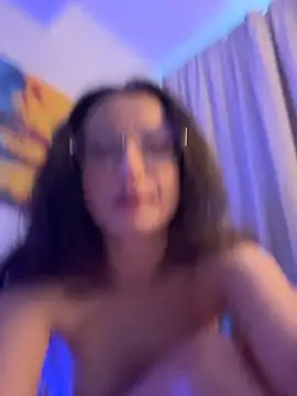 Chatroom XXX en direct de TheaMalekoo