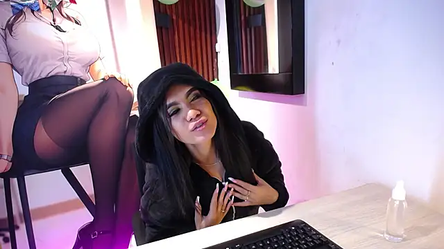 Chat XXX en directo de Shayla_Gray