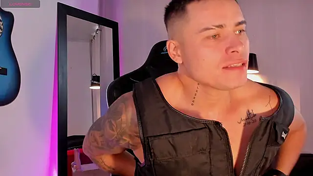 connorsmiith live XXX chat