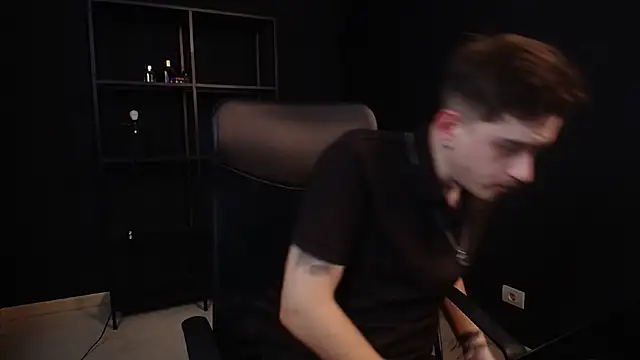 Czat XXX na żywo – FelixStarkk