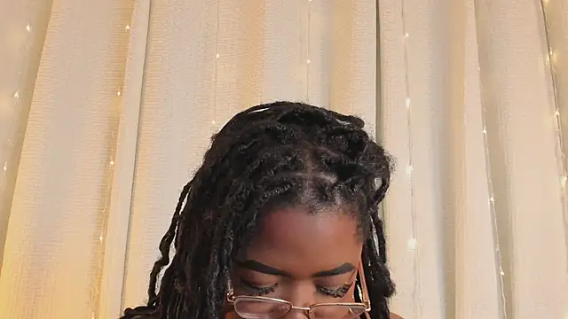 Ayanaa_Ebony_ 라이브 XXX 채팅