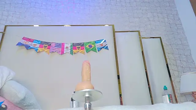 Chat +18 de paola_rodriguez ao vivo