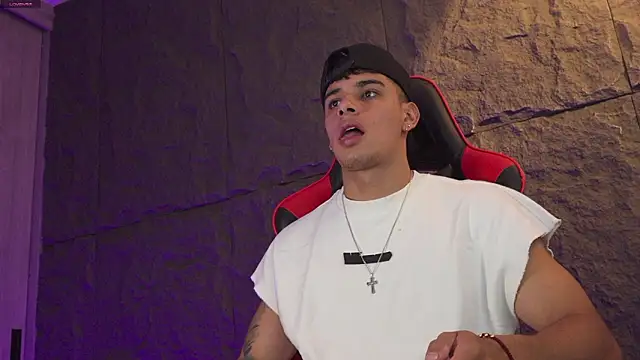 joseph_boy Live XXX Chat