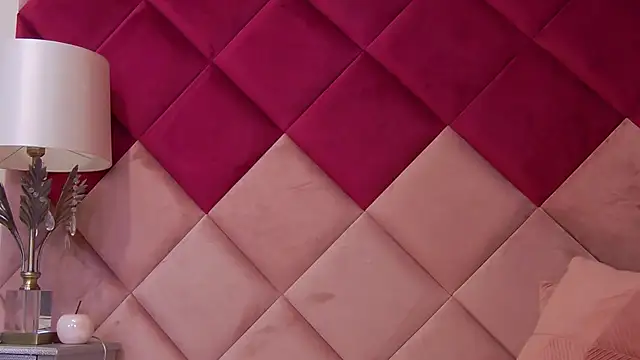 VictoriaLanes' Live XXX Chat