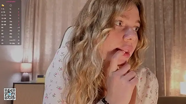 XXX chat uživo modela DonaDebore