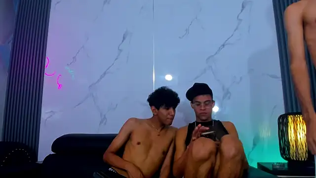 Kleyn_black live XXX chat