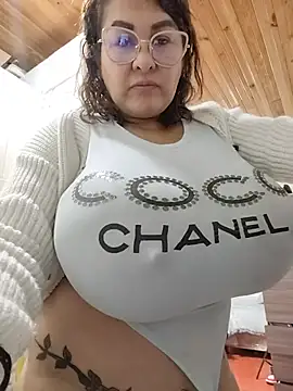 دردشة AlexxiaaMat الجنسية المباشرة