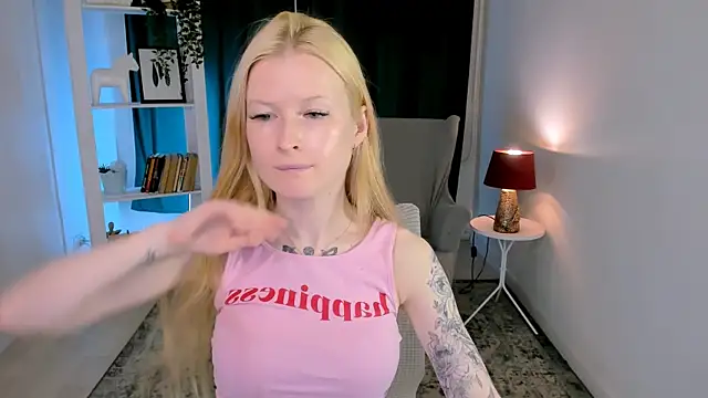 Laly_Peach's Live XXX Chat