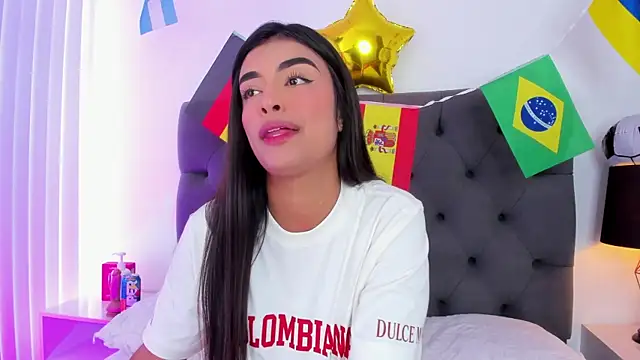 VictoriaParkeer's Live XXX Chat
