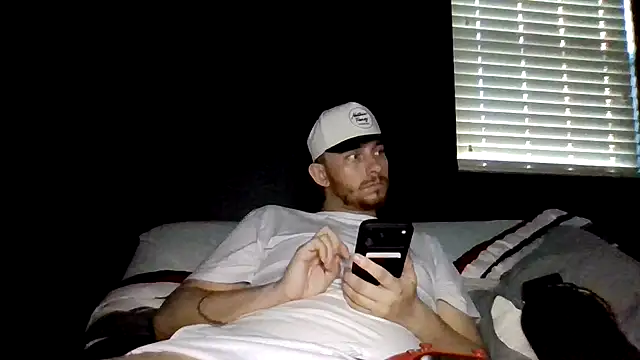 Chat XXX en directo de Mikecloudyhawk