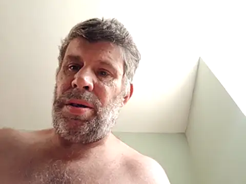 stud2512 élő XXX-chatje