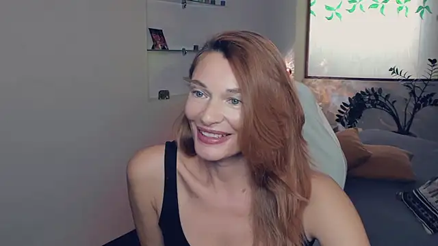 MistyBarnes Adlı Modelin Canlı XXX Sohbeti