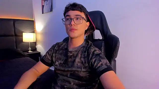 Chatroom XXX en direct de Thiago_Monaco