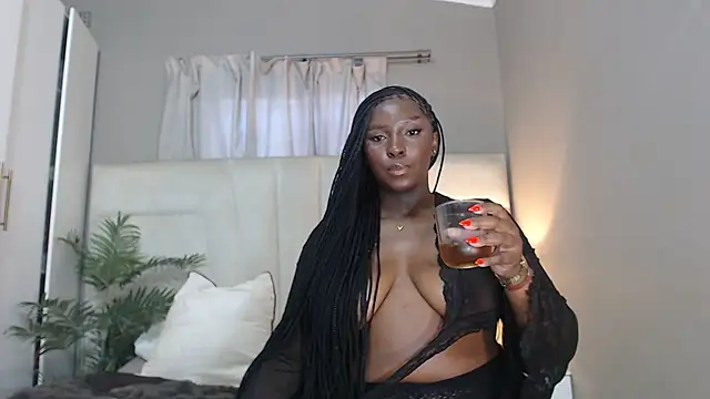 Show webcam de naughtyblackdolie