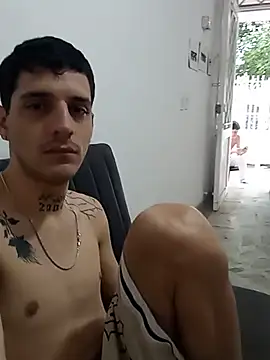 Chatroom XXX en direct de boy_max_latin