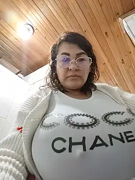 AlexxiaaMat's Live XXX Chat