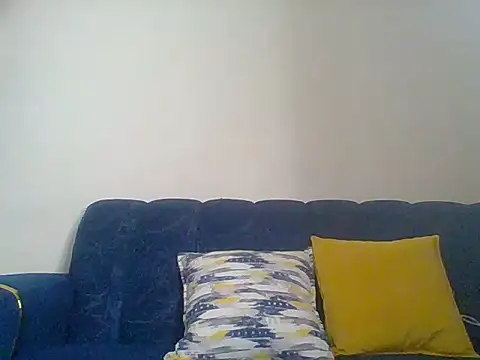 Sweet_Petites Adlı Modelin Canlı XXX Sohbeti