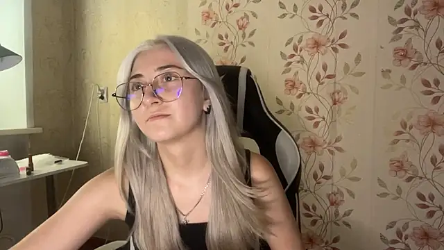 WhitePowerGirln Live XXX chat