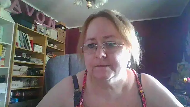 Chatroom XXX en direct de Iwenne