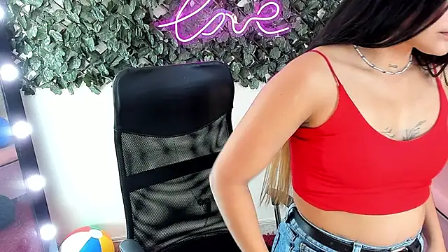 Chat XXX en directo de DestinyHills