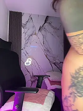 Chat +18 de luccianagreyy ao vivo