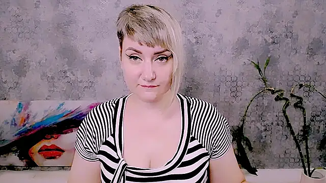 Chat +18 de Djullia ao vivo
