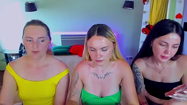 XXX chat uživo modela MagicEyess