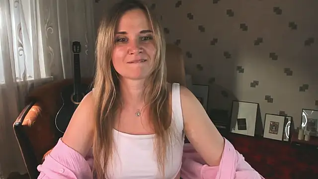Chatroom XXX en direct de MiaSparkes