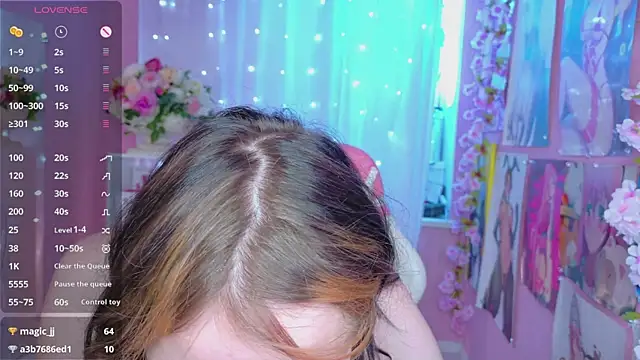 Oksi_Koxy Adlı Modelin Canlı XXX Sohbeti