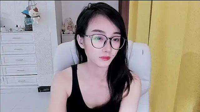 NIAN-er Adlı Modelin Canlı XXX Sohbeti