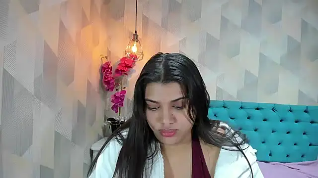 LindaBreeS' Live XXX Chat