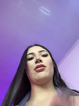 Živý XXX chat babyy_nicols_m