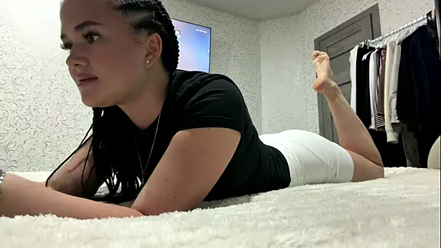 cuteshowy's Live XXX Chat