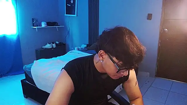 Mr_yisuzz Live XXX Chat
