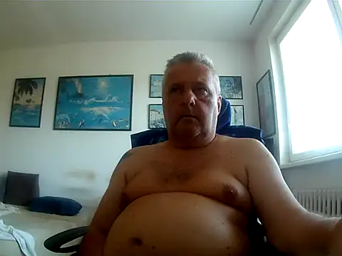 Robert_SK1 Live XXX Chat