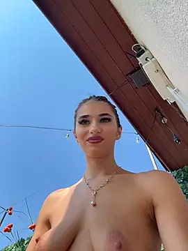 Chat +18 de VixenRosse ao vivo