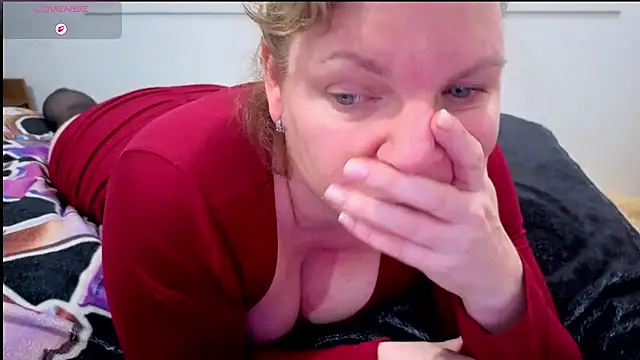 l4dyc4pricorn76 Live XXX Chat