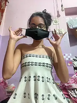 Chat XXX en directo de Sandhya_77