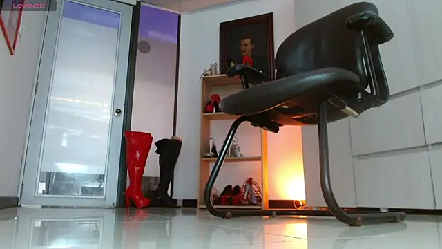 paola_xm's Live XXX Chat