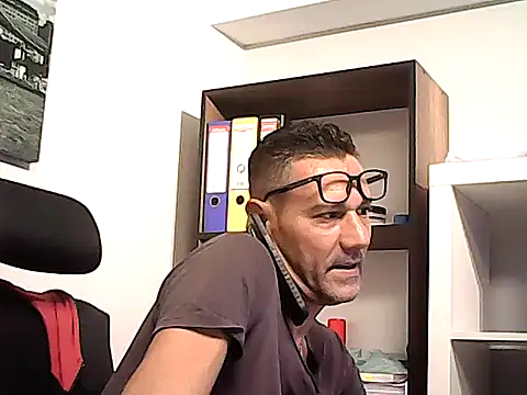 دردشة mastercharisma35 الجنسية المباشرة