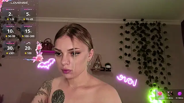 candy_rasss Adlı Modelin Canlı XXX Sohbeti
