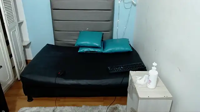 casandraroberthrs707 – Naživo XXX chat