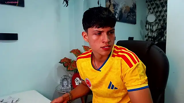 drago_ivan élő XXX-chatje