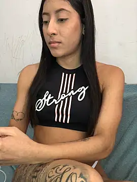 Show de casalnovo8 na webcam
