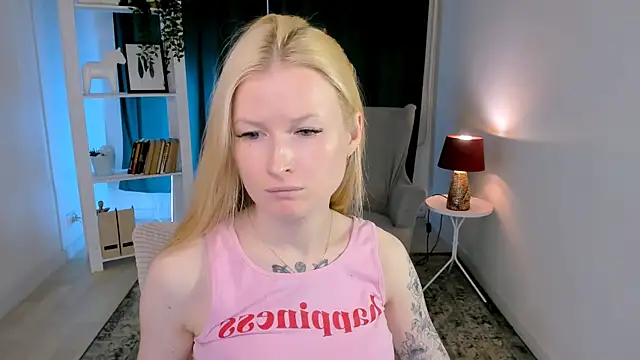 Laly_Peach Chat XXX in diretta