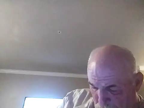 Rootpass222's Webcam Show