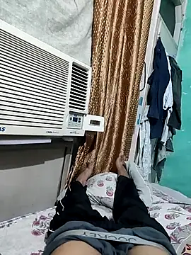 Boobsloverjatt 现场XXX聊天