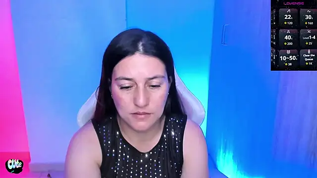 دردشة Saskyaa الجنسية المباشرة