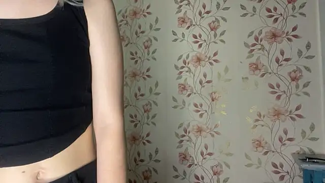 WhitePowerGirl's Webcam Show