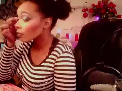 XXX chat uživo modela Anaconda2350